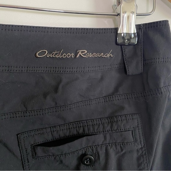 OUTDOOR RESEARCH Equinox Metro Black Rolled Hem Shorts! Women’s Size 6 - Picture 10 of 10